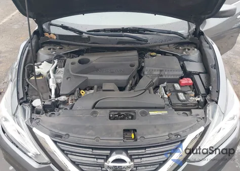 2018 Nissan Altima 2.5 Sv z USA, uszkodzony, nr VIN 1N4AL3AP9JC111211